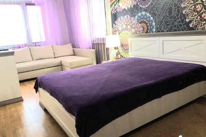 Рядом,  ТЦ "ТРИО"  " Мега" " ОМЕГА" , Ледовый двор