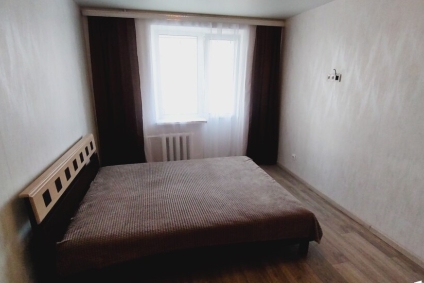 Напротив гостиницы Лучеса